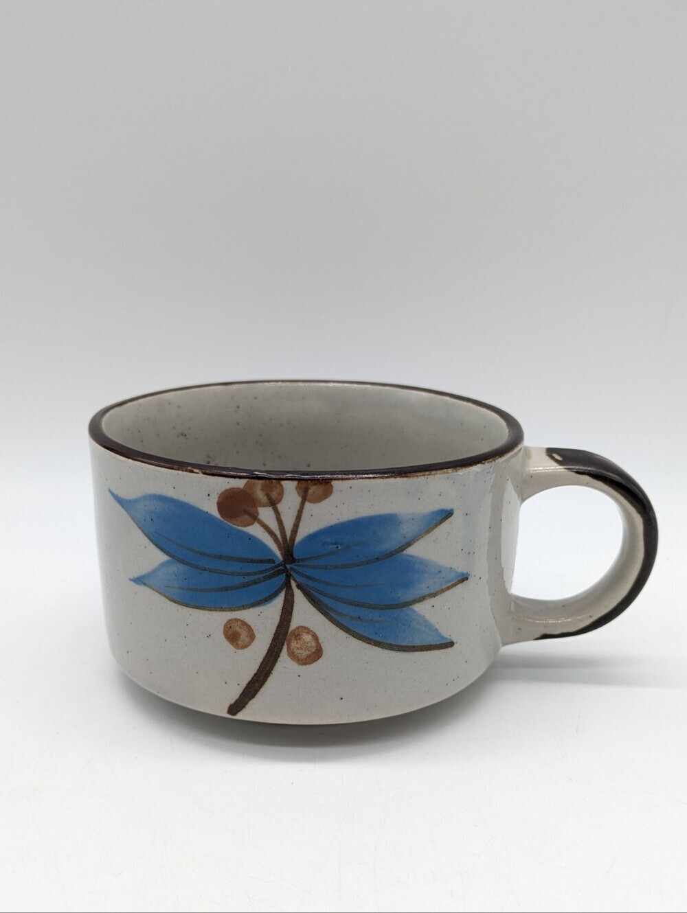 Vintage Grey Blue Floral Leaf Berry Ceramic Coffee Mug